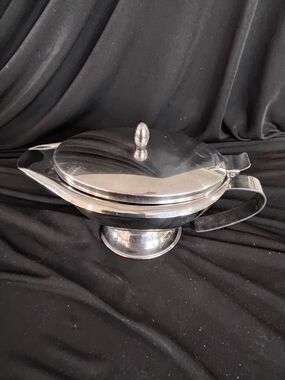 Classic Silver Gravy Boat with Lid and Handle